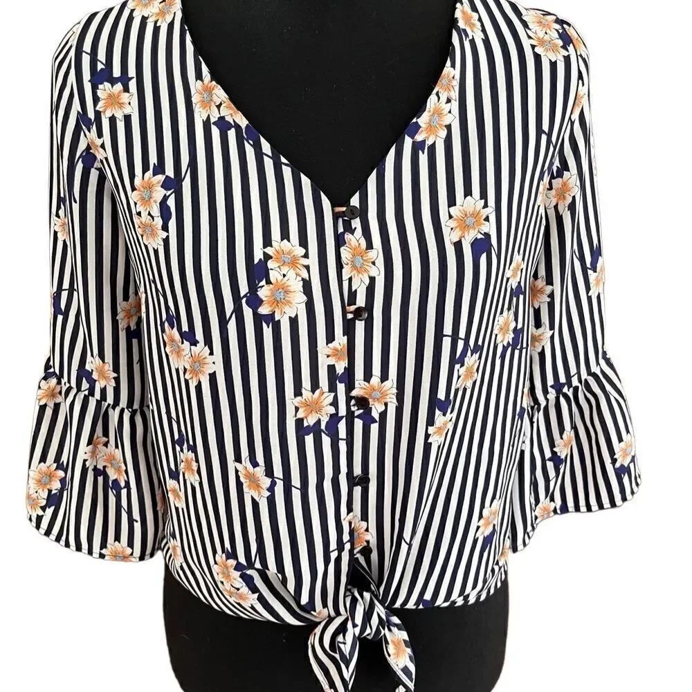 Sienna Sky navy blue/white striped tie front floral top size S